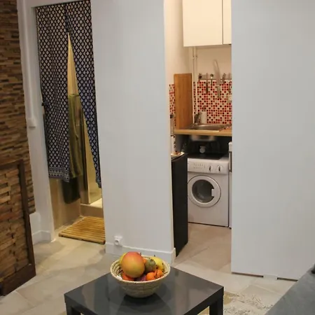 Studio Wattignies * Париж