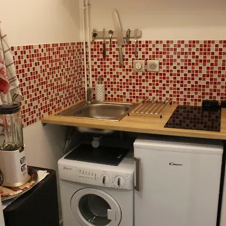 Апартаменты Studio Wattignies Париж